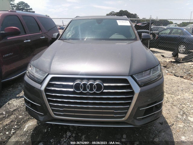 WA1LHAF72JD039824 Audi Q7 Premium Plus