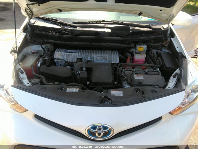 Продажа на аукционе авто 2017 Toyota Prius V Two/five/three/four, vin: JTDZN3EU3HJ063685, номер лота: 36703080