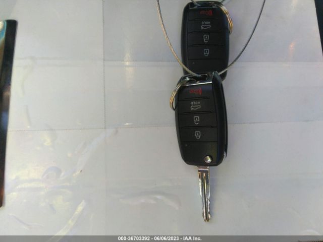 3KPFL4A71JE282694 KIA FORTE S