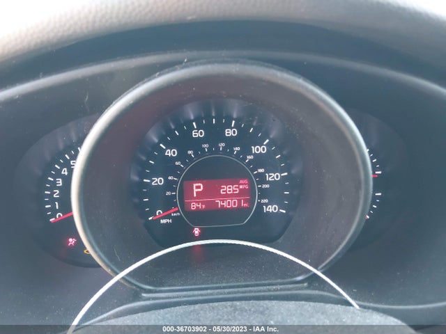 KIA Soul Base 2016 KNDJN2A22G7303042 Image 8
