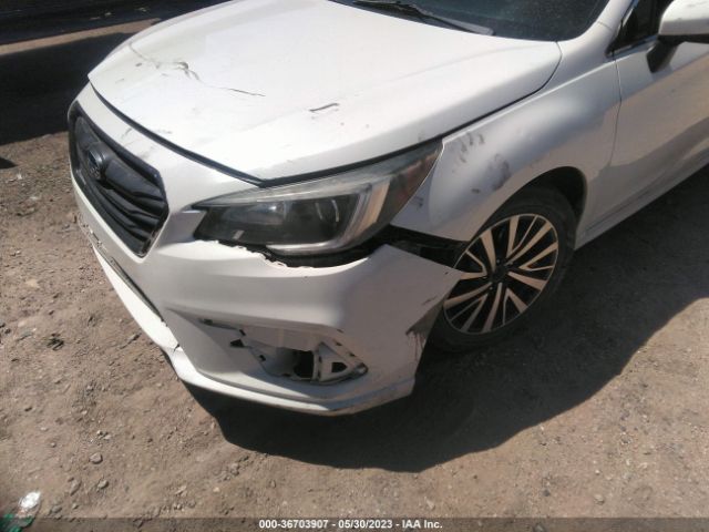 4S3BNAC61J3013503 Subaru Legacy Premium