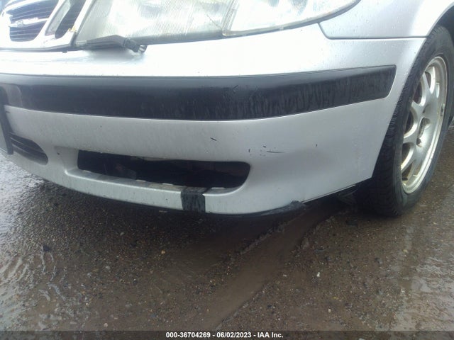 2001 SAAB 9-5 VIN: YS3ED45E613057737