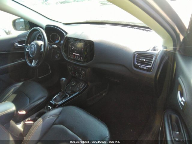 3C4NJDCB3LT185305 Jeep Compass Limited