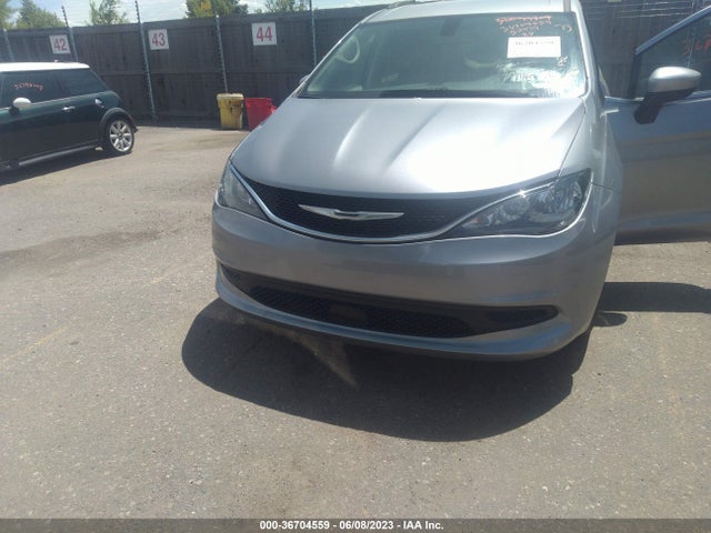 2C4RC1DG7MR520607 Chrysler Voyager Lxi