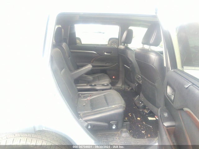 Toyota Highlander Limited 2016 5TDDKRFH3GS339114 Image 8