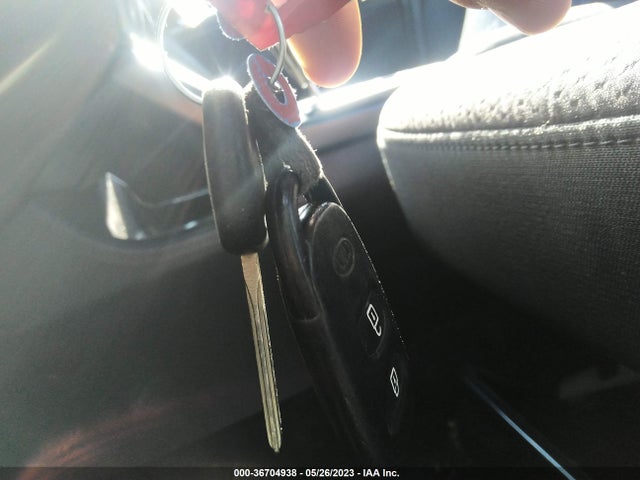 2013 KIA SORENTO LX VIN: 5XYKT3A68DG349475