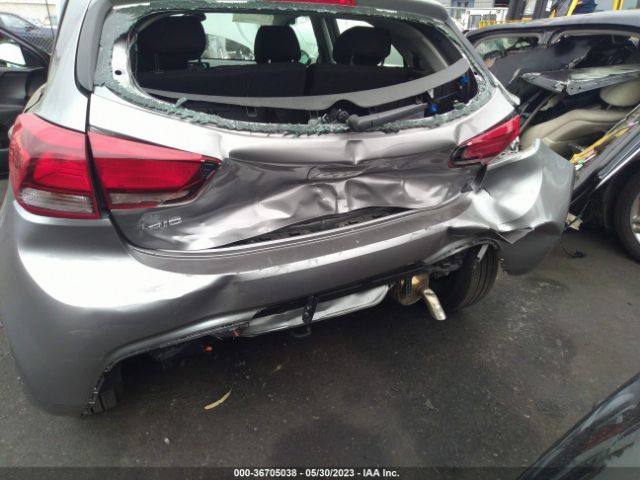 3KPA25AD6PE548888 KIA Rio 5-door S