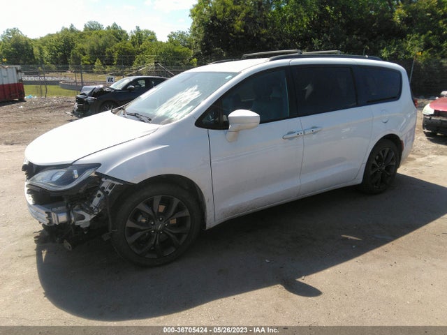 2C4RC1BG2LR149034 Chrysler Pacifica Touring L