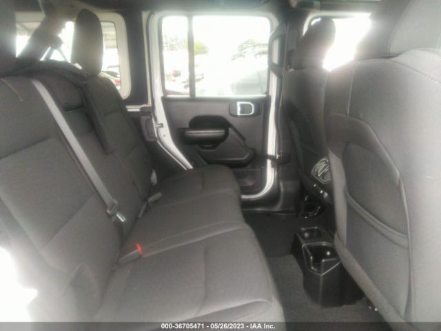 1C4HJXDN8JW200296 Jeep Wrangler Unlimited Sport S