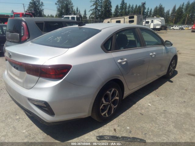 3KPF24AD3ME331469 KIA Forte Lxs