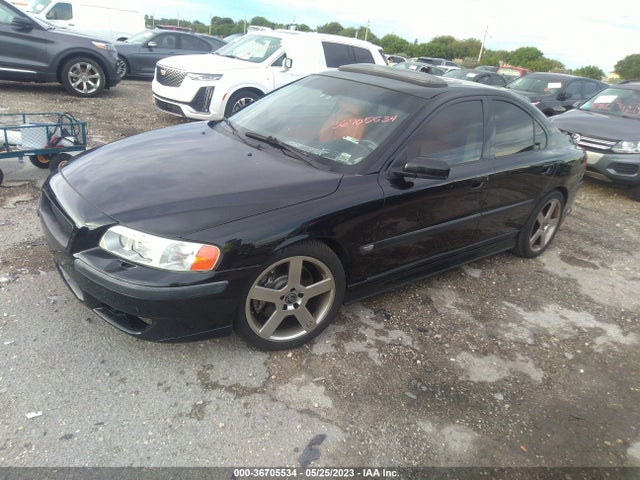 2004 VOLVO S60 R VIN: YV1RH52Y742350102