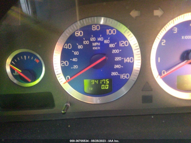 2004 VOLVO S60 R VIN: YV1RH52Y742350102