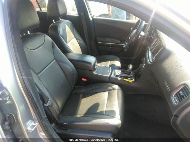 2C3CDXBGXFH844107 Dodge Charger Se