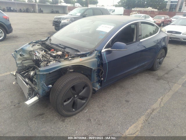 Tesla Model 3 Long Range 2018 5YJ3E1EB0JF131043 Image 2