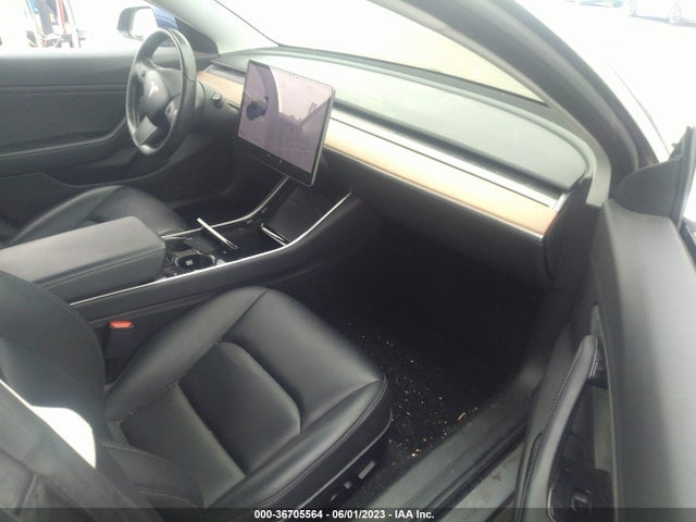 Tesla Model 3 Long Range 2018 5YJ3E1EB0JF131043 Image 8