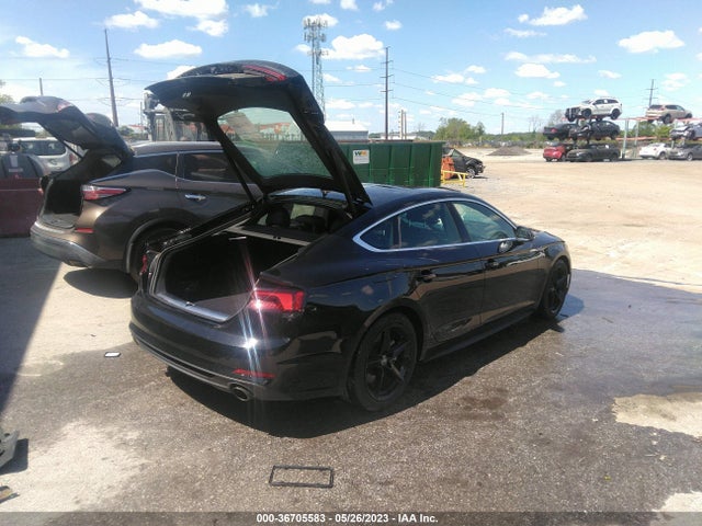 WAUDNCF5XKA070283 Audi A5 Sportback Premium