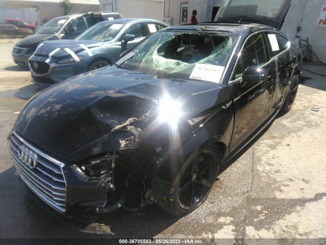 WAUDNCF5XKA070283 Audi A5 Sportback Premium