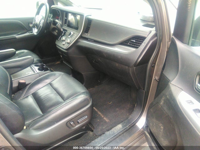 2015 TOYOTA SIENNA SE VIN: 5TDXK3DC3FS669240