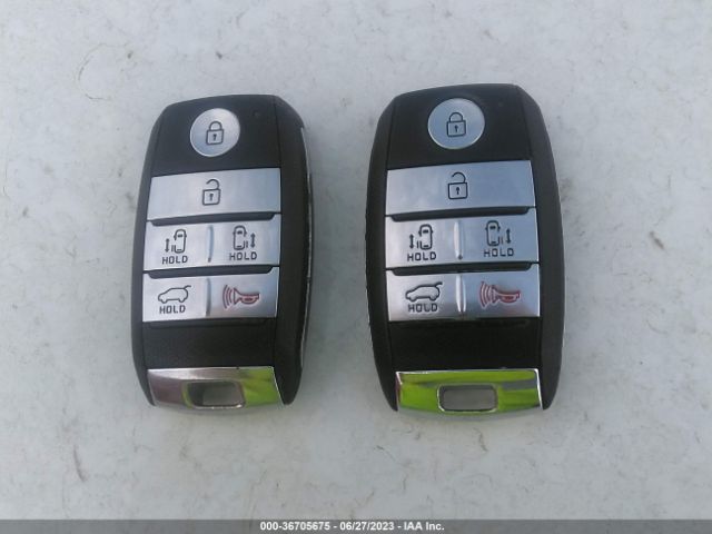 KNDMB5C18H6339207 KIA SEDONA LX