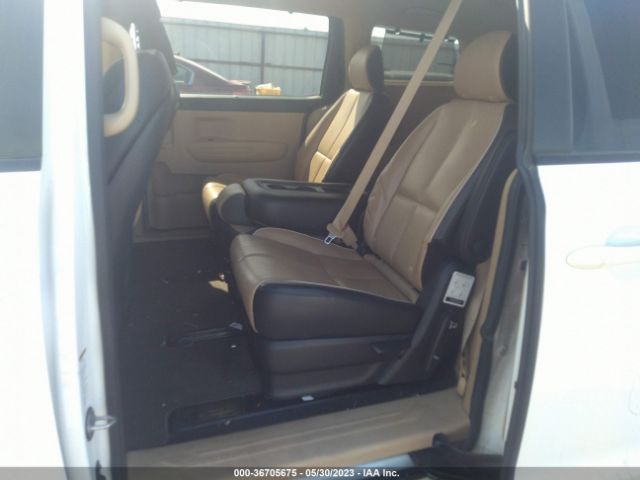 KNDMB5C18H6339207 KIA SEDONA LX