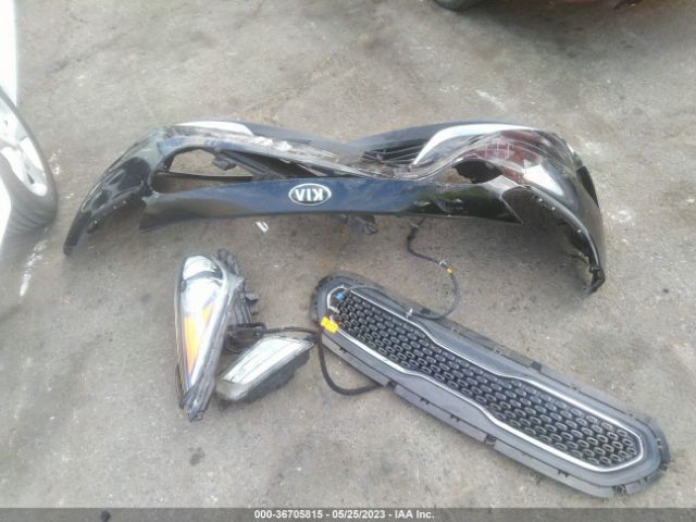 KNDCC3LC3H5077035 KIA NIRO EX