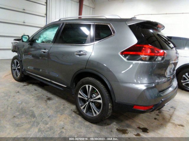 JN8AT2MT9JW453676 Nissan Rogue Sl