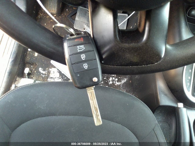 KIA SOUL + 2019 KNDJP3A53K7022614 Image 3
