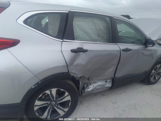 Honda CR-V LX 2017 7FARW5H36HE004945 Image 6