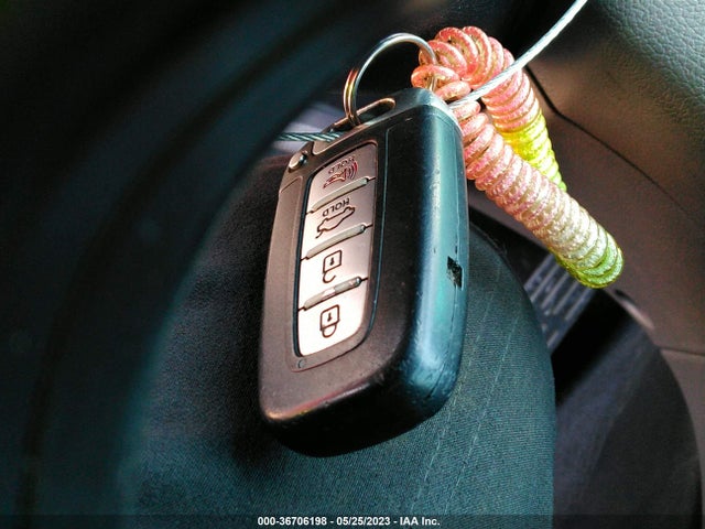 Hyundai SONATA HYBRID 2014 KMHEC4A42EA110311 Image 11