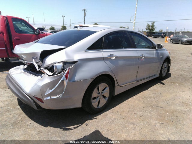 Hyundai SONATA HYBRID 2014 KMHEC4A42EA110311 Image 4