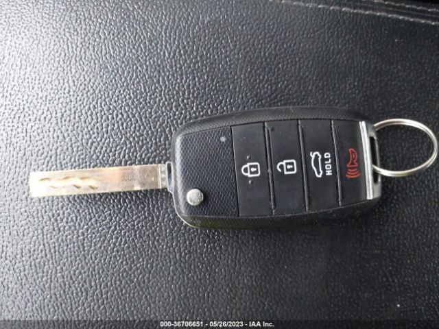 5XXGT4L38JG236950 KIA Optima S