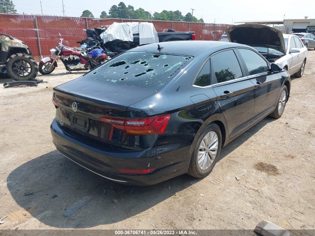 3VWN57BU1KM007018 Volkswagen JETTA S