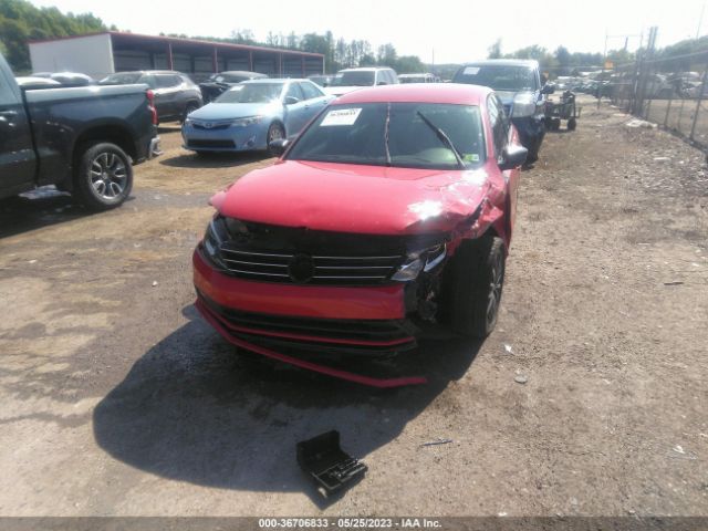 3VWD17AJ3GM326006 Volkswagen Jetta 1.8t Sport