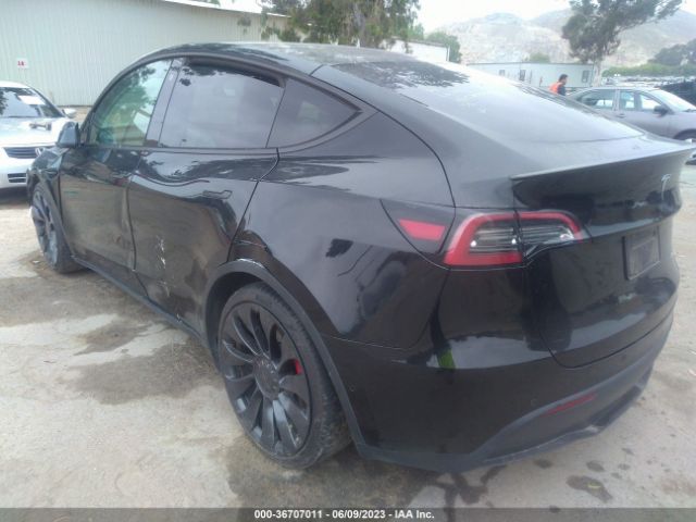 7SAYGDEF5NF382024 Tesla Model Y Performance