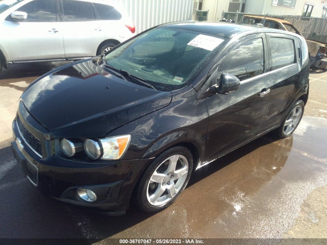 Chevrolet SONIC LTZ 2016 1G1JE6SB8G4156094 Image 2