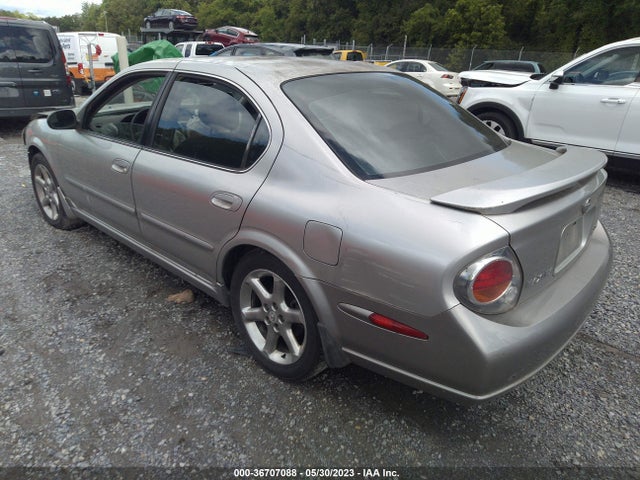 2002 NISSAN MAXIMA SE VIN: JN1DA31DX2T453371