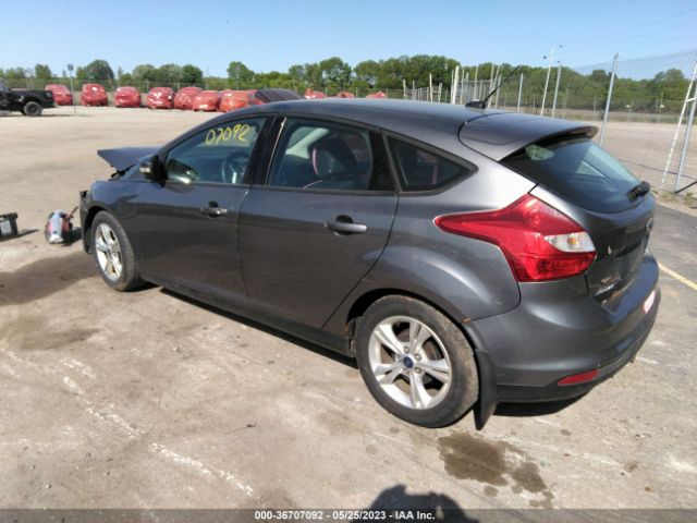 1FADP3K2XEL247499 Ford FOCUS SE