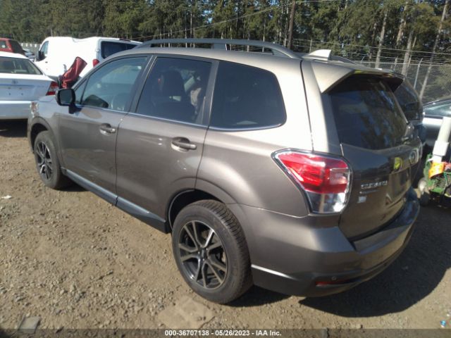 JF2SJGWC8JH411683 Subaru Forester Touring