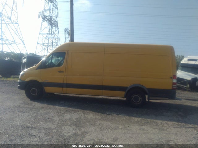 Freightliner Sprinter Cargo Vans 2014 WDYPE8DB0E5850493 Image 6