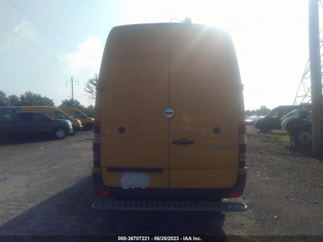 Freightliner Sprinter Cargo Vans 2014 WDYPE8DB0E5850493 Image 7