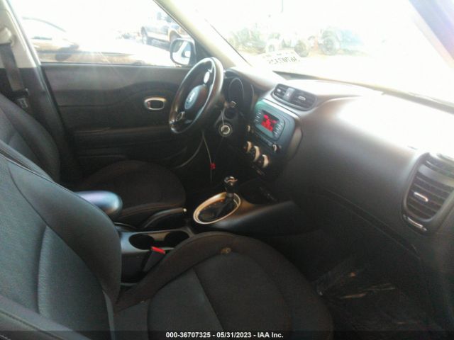 KNDJN2A28F7810350 KIA Soul Base