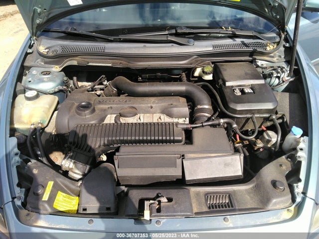 2005 VOLVO V50 VIN: YV1MJ682052087895