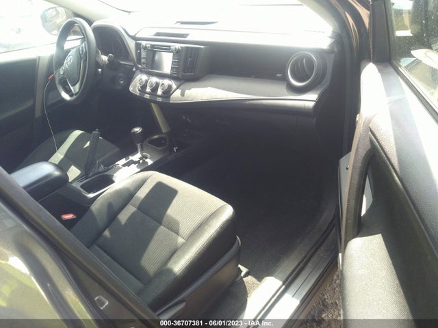 Toyota RAV4 LE 2017 2T3BFREV4HW552818 Image 5