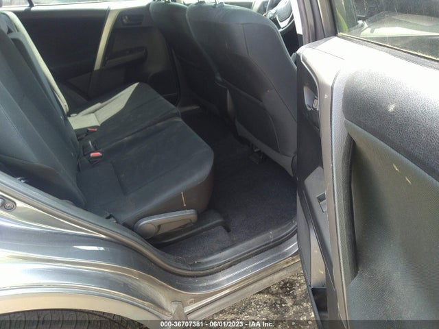 Toyota RAV4 LE 2017 2T3BFREV4HW552818 Image 8