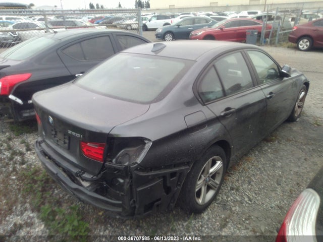 WBA3B1C54FK138400 BMW 3 Series 320i
