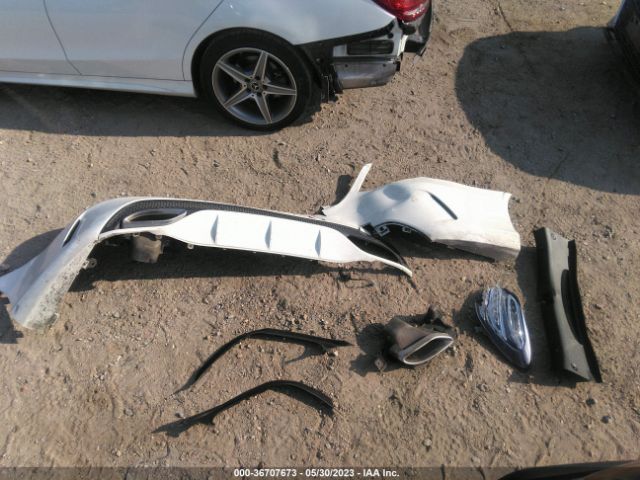55SWF4JB1HU228830 Mercedes-Benz C-class C 300