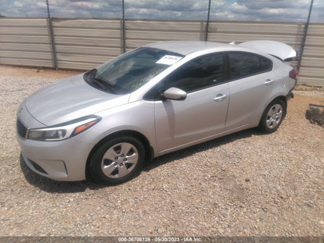 3KPFK4A75HE032095 KIA FORTE LX