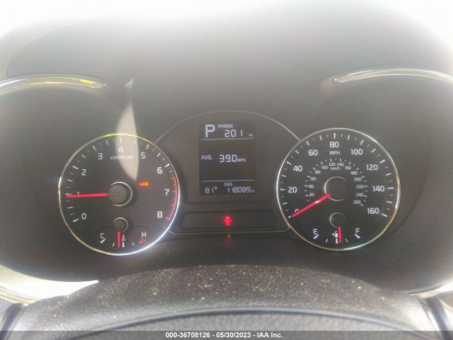 3KPFK4A75HE032095 KIA FORTE LX
