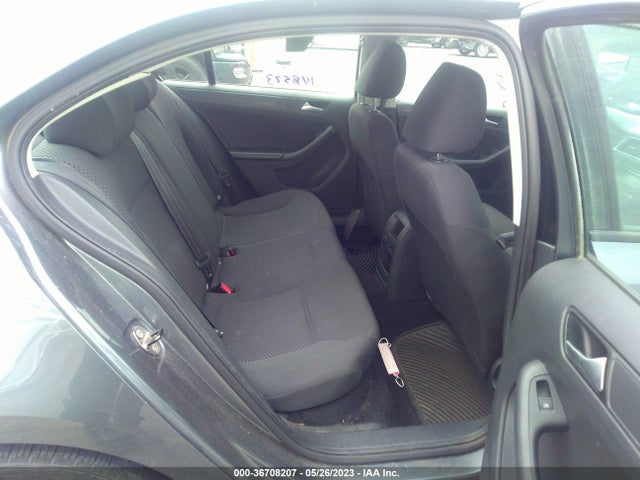 3VW2K7AJ8EM237677 Volkswagen Jetta Sedan S