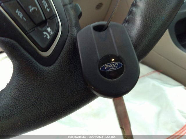 2016 FORD FOCUS SE VIN: 1FADP3F21GL242690